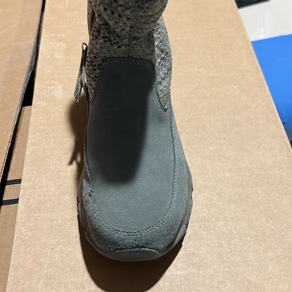 Sketcher Toasty toes winter boots. USA 7. - Picture 3 of 8